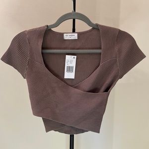 NWT Small mocha blu pepper cropped sweater